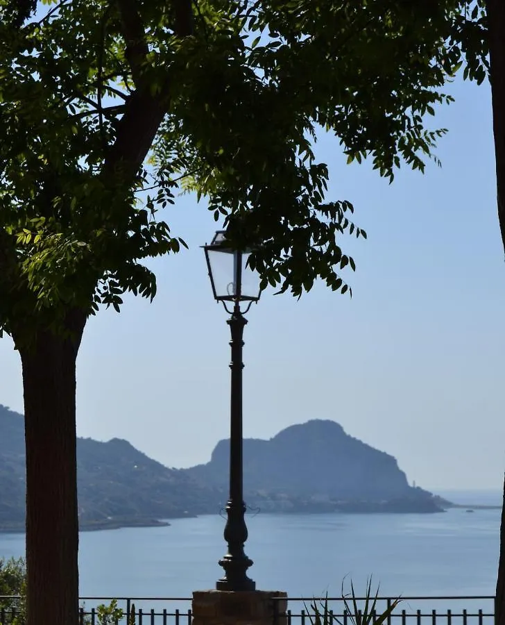 Four Season Winter Room Cefalu 0*,